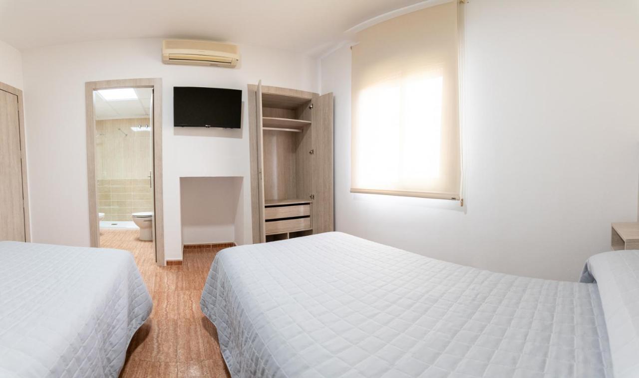 Hostal Vinuela San Pedro de Merida Esterno foto