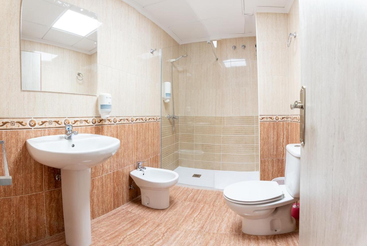 Hostal Vinuela San Pedro de Merida Esterno foto