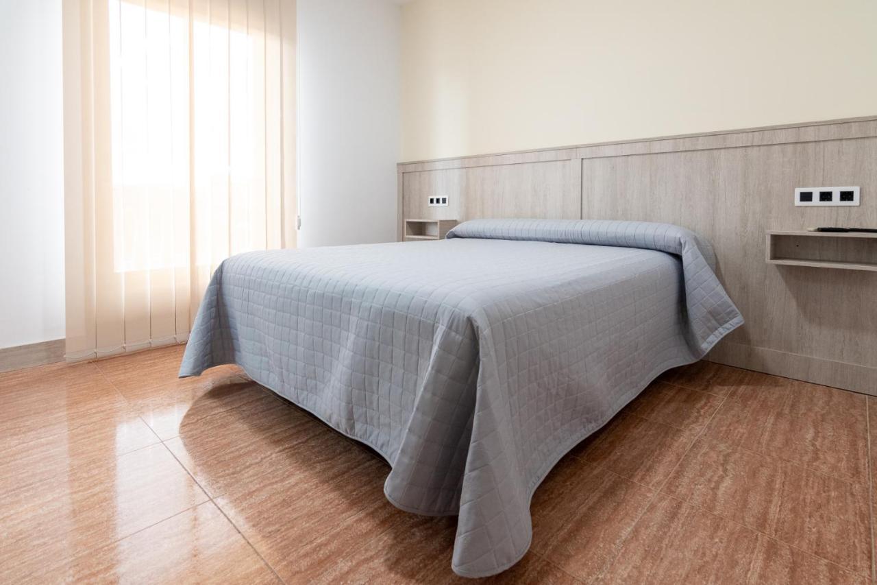 Hostal Vinuela San Pedro de Merida Esterno foto