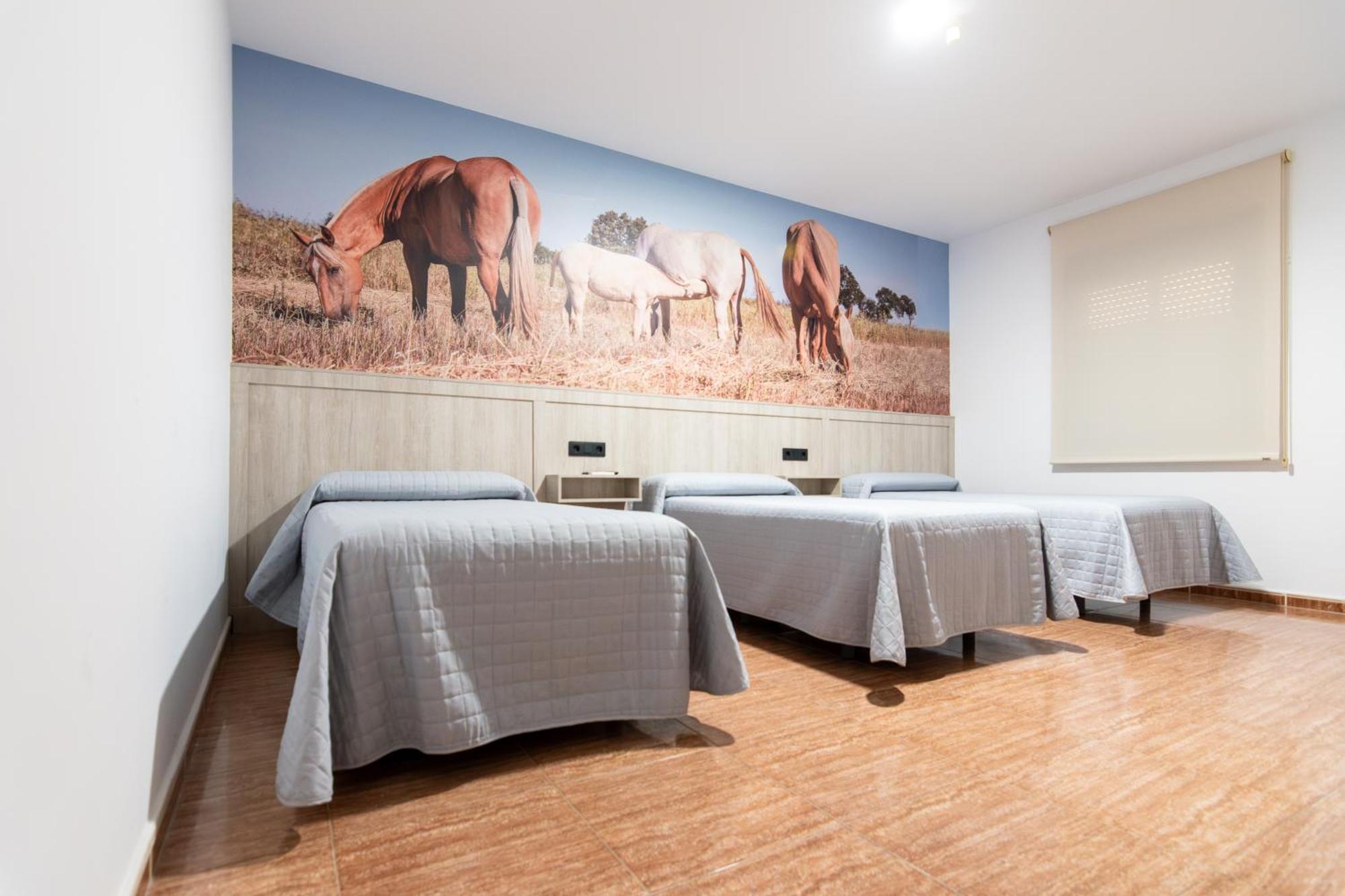 Hostal Vinuela San Pedro de Merida Esterno foto